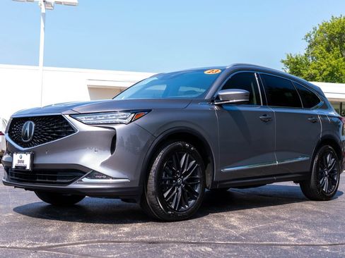 Used 2023 Acura MDX SH-AWD w/ Advance Package image 3