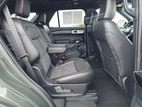 Used 2024 Ford Explorer ST-Line w/ Class IV Trailer Tow Package image 37