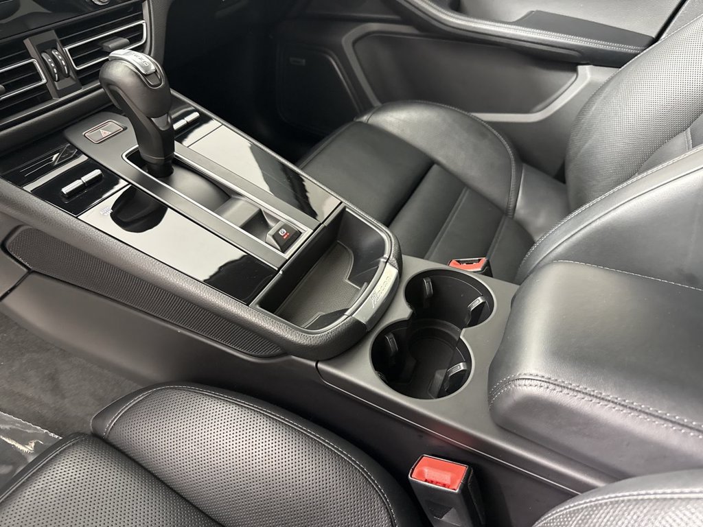 Certified 2024 Porsche Macan w/ Premium Plus Package AWD/4WD image 31