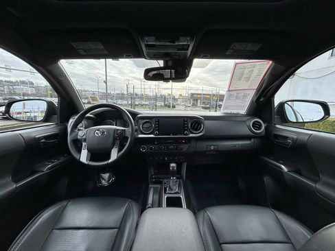 Certified 2021 Toyota Tacoma TRD Off-Road w/ TRD Premium Off Road Package image 17