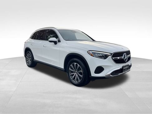 Used 2025 Mercedes-Benz GLC 300 GLC 300 image 4