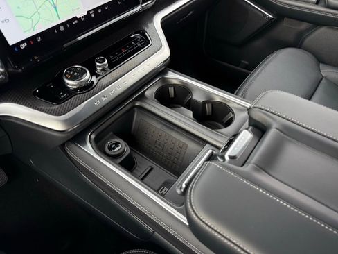 New 2025 Ford Expedition Platinum w/ Stealth Performance Package image 20