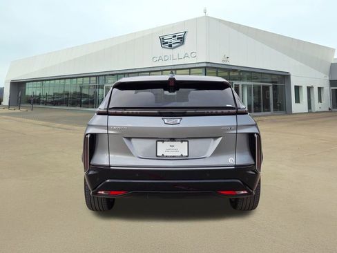 Certified 2024 Cadillac Lyriq Luxury w/ Nappa Leather Package image 5