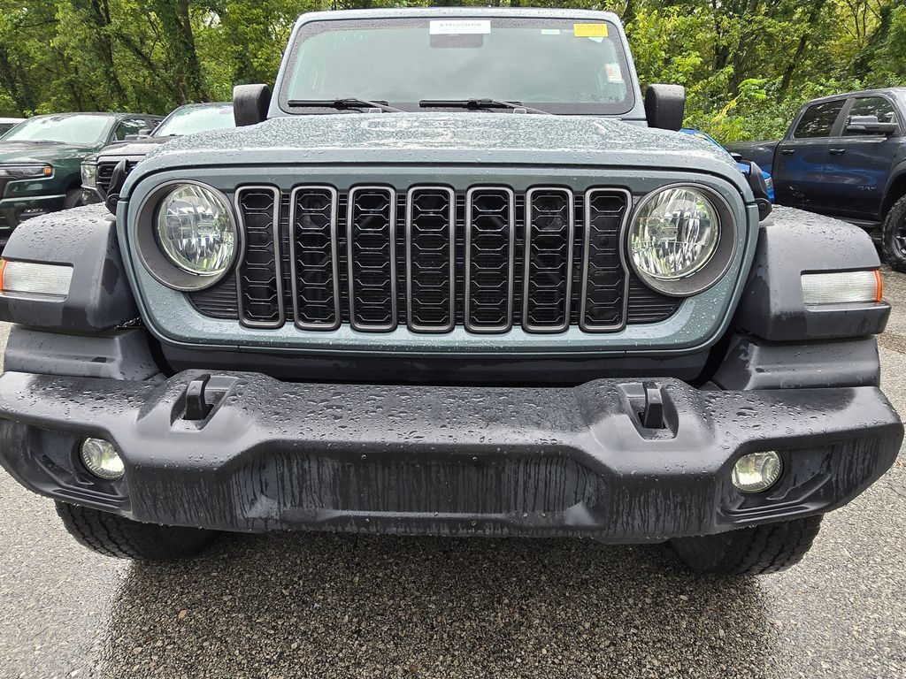 Used 2024 Jeep Wrangler Unlimited Sport AWD/4WD image 15