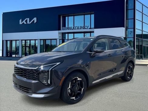 Certified 2026 Kia Sportage EX w/ EX Panorama Roof Package FWD image 3