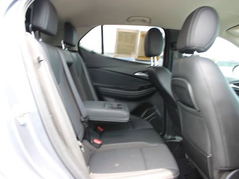 Used 2020 Buick Encore GX Select w/ Sport Touring Package FWD image 29