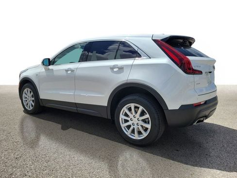 Certified 2023 Cadillac XT4 Luxury w/ Cold Weather Package AWD/4WD image 3