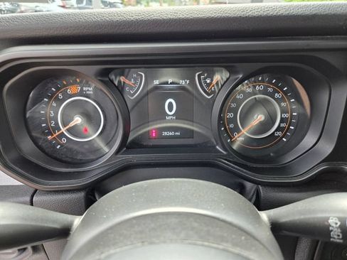 Used 2025 Jeep Wrangler Unlimited Sport AWD/4WD image 33