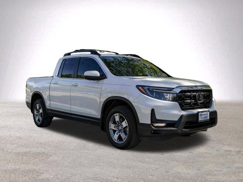 Used 2025 Honda Ridgeline RTL image 2
