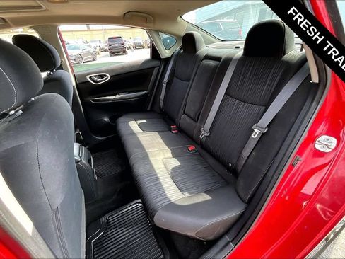 Used 2019 Nissan Sentra SV w/ Special Edition Package FWD image 6