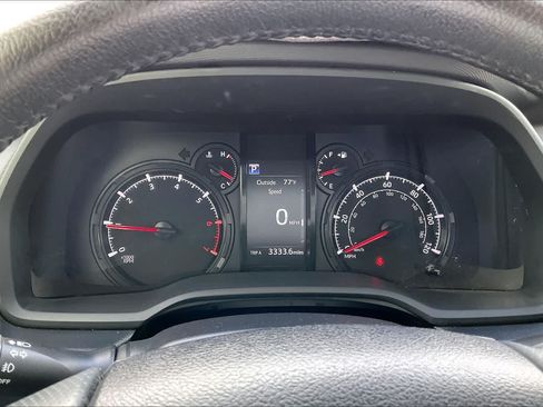 Used 2022 Toyota 4Runner SR5 Premium AWD/4WD image 17