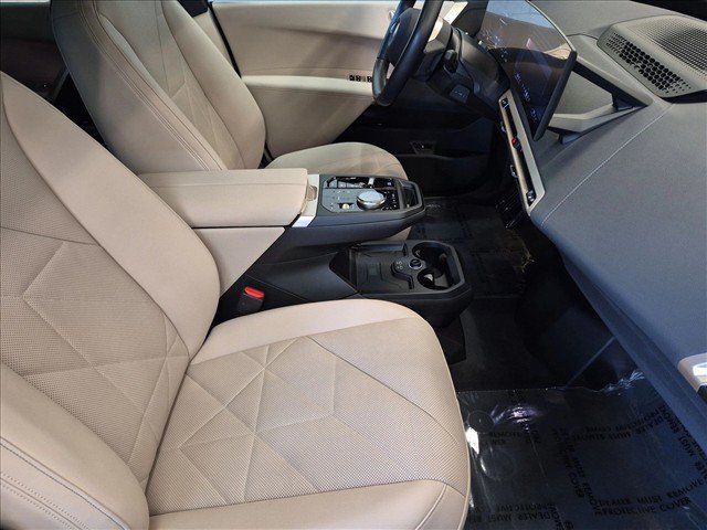 Certified 2024 BMW iX xDrive50 AWD/4WD image 23