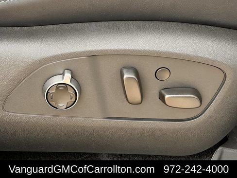 New 2026 GMC Acadia Denali Ultimate w/ LPO, Floor Liner Package AWD/4WD image 22