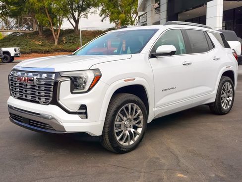 New 2026 GMC Terrain Denali AWD/4WD image 3