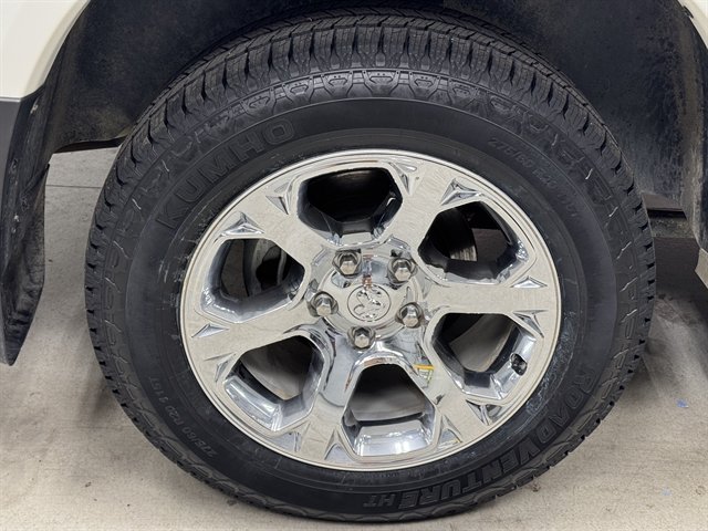 Used 2017 RAM 1500 Laramie w/ Convenience Group AWD/4WD image 11