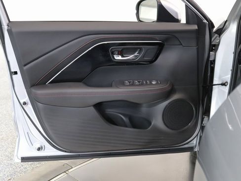 Used 2025 Acura ADX A-Spec image 11