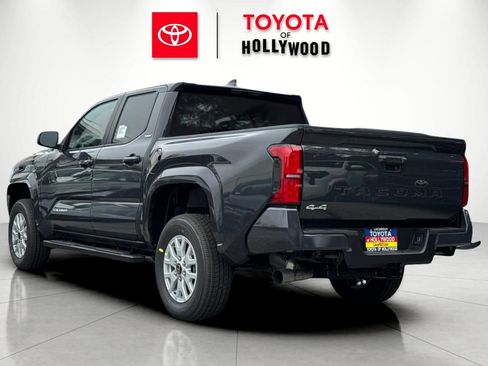 New 2026 Toyota Tacoma SR5 AWD/4WD image 6