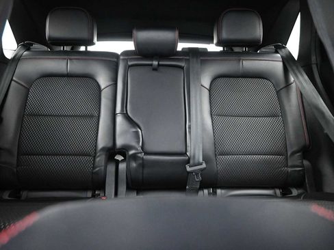 Used 2024 Ford Escape ST-Line image 18