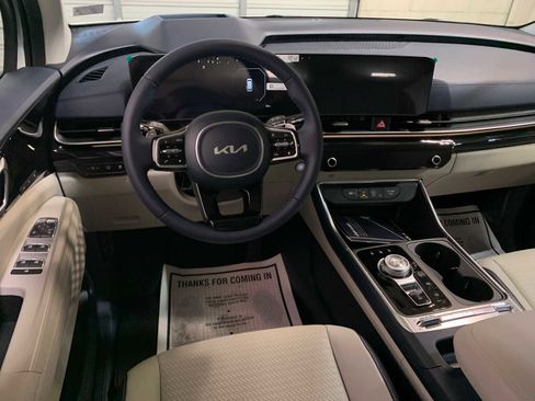 New 2026 Kia Carnival SX Prestige image 4