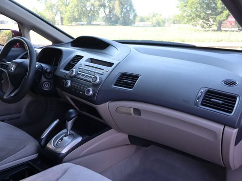 Used 2010 Honda Civic LX image 17