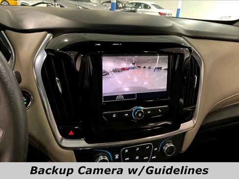 Used 2022 Chevrolet Traverse LS FWD image 14
