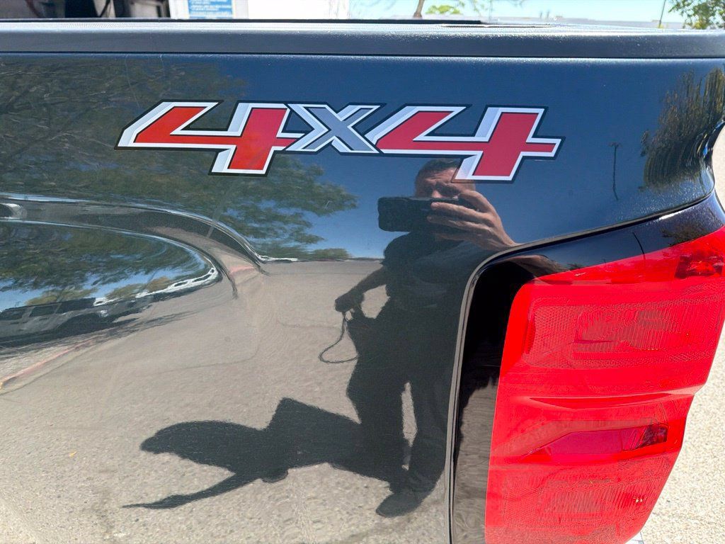 Used 2017 Chevrolet Silverado 2500 LTZ w/ Duramax Plus Package AWD/4WD image 8