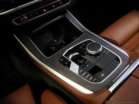 Certified 2025 BMW X5 xDrive40i w/ Climate Comfort Package image 25