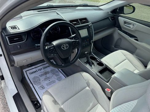 Used 2016 Toyota Camry LE image 43