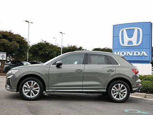 Used 2024 Audi Q3 2.0T Premium image 3