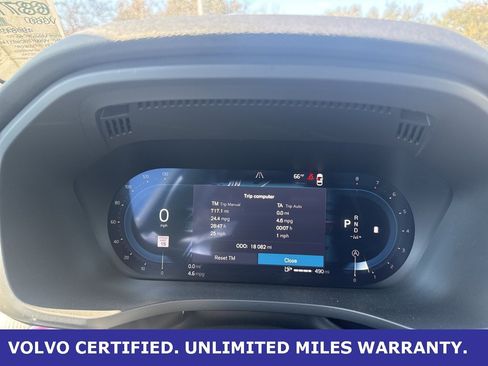 Certified 2025 Volvo XC60 B5 Plus image 20