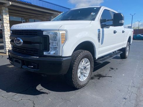 Used 2019 Ford F250 XL w/ Power Equipment Group AWD/4WD image 16