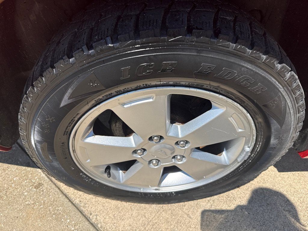Used 2010 Chevrolet Impala LT FWD image 17