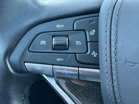 Certified 2024 Cadillac XT6 Sport w/ Platinum Package image 36