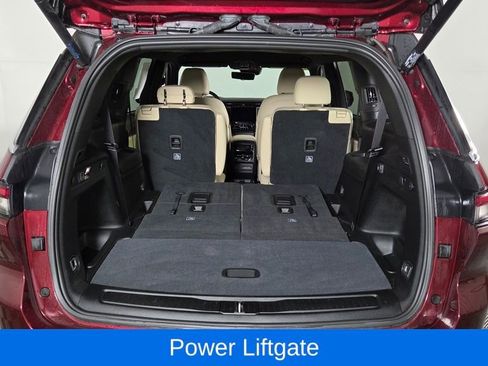 Used 2023 Jeep Grand Cherokee L Limited w/ Luxury Tech Group II image 12