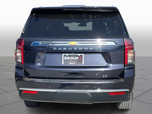 Used 2023 Chevrolet Suburban LT image 5