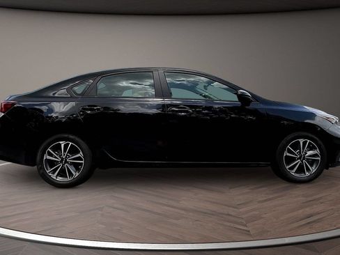 Used 2024 Kia Forte LXS FWD image 10