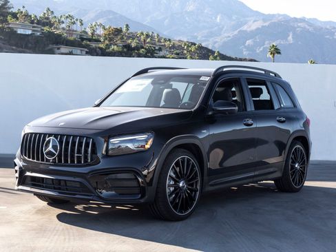 New 2026 Mercedes-Benz GLB 35 AMG 4MATIC image 1