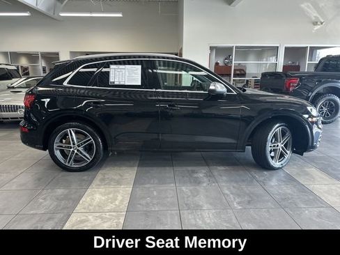 Used 2019 Audi SQ5 Premium Plus w/ Premium Plus Package AWD/4WD image 11