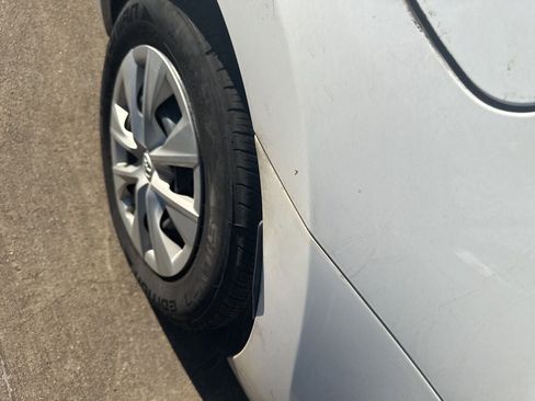 Used 2014 Toyota Corolla L image 7