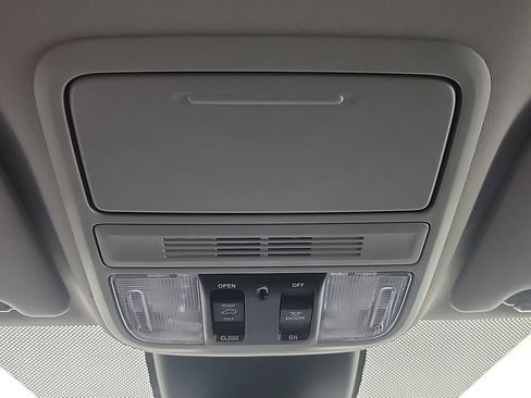 Certified 2024 Honda Odyssey EX-L image 31