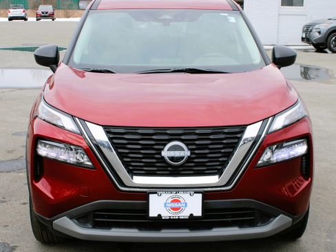 Used 2023 Nissan Rogue S image 1