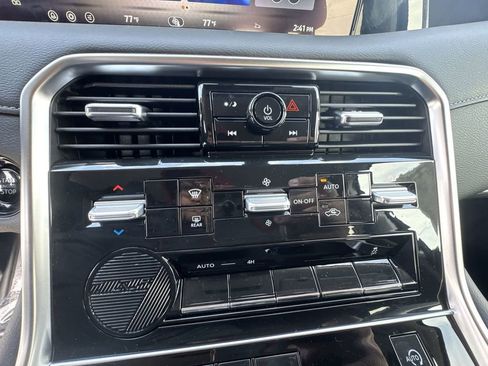 New 2026 Nissan Armada SV image 18