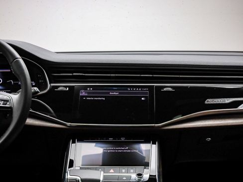 Used 2024 Audi Q8 Premium w/ Black Optic Package image 15