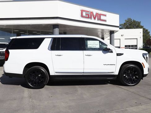 New 2026 GMC Yukon XL Elevation w/ Elevation Premium Package AWD/4WD image 7