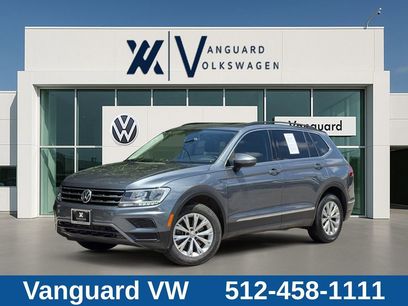 Used 2018 Volkswagen Tiguan SE w/ Panoramic Sunroof Package