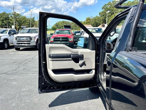 Used 2017 Ford F150 XL image 12