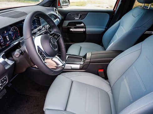 New 2026 Mercedes-Benz GLB 250 image 18