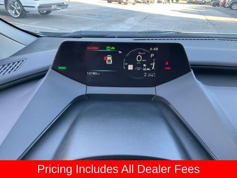 Used 2025 Toyota Prius Plug-In Hybrid FWD image 10