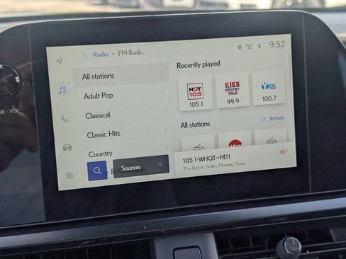Used 2025 Lexus UX 300h FWD w/ Accessory Package (Z2) image 22