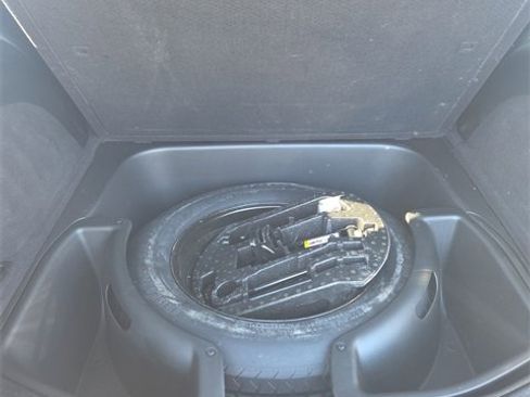 Used 2019 Jeep Grand Cherokee Altitude image 26